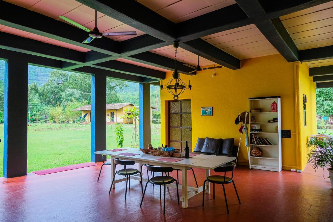 Villa King'S Landing Karjat Exterior foto